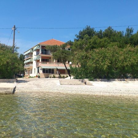 Guest House Malenica Sukošan Esterno foto