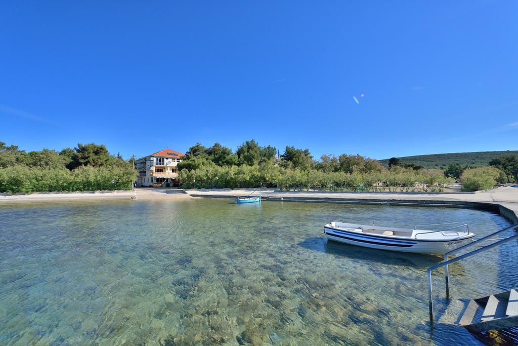 Guest House Malenica Sukošan Esterno foto
