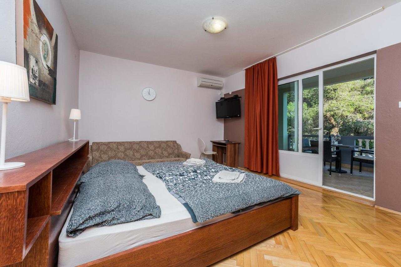 Guest House Malenica Sukošan Esterno foto